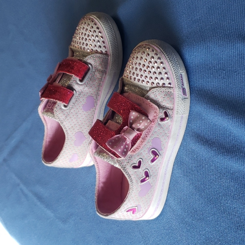 SIZE 13 LIGHT SHOES